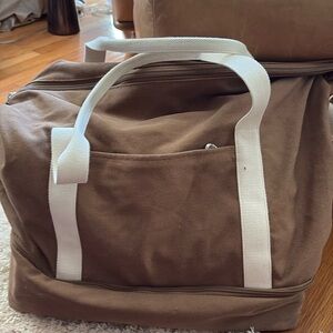 Lo & Sons Travel bag - Catalina Deluxe. Like new!